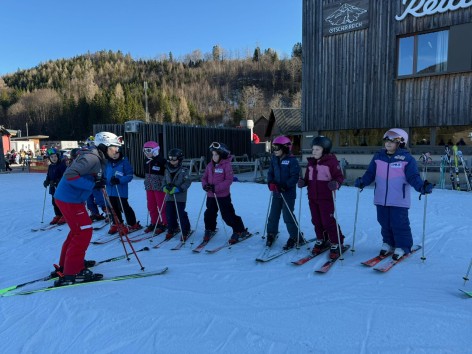 Schikurs der Volksschule Traisen am Annaberg